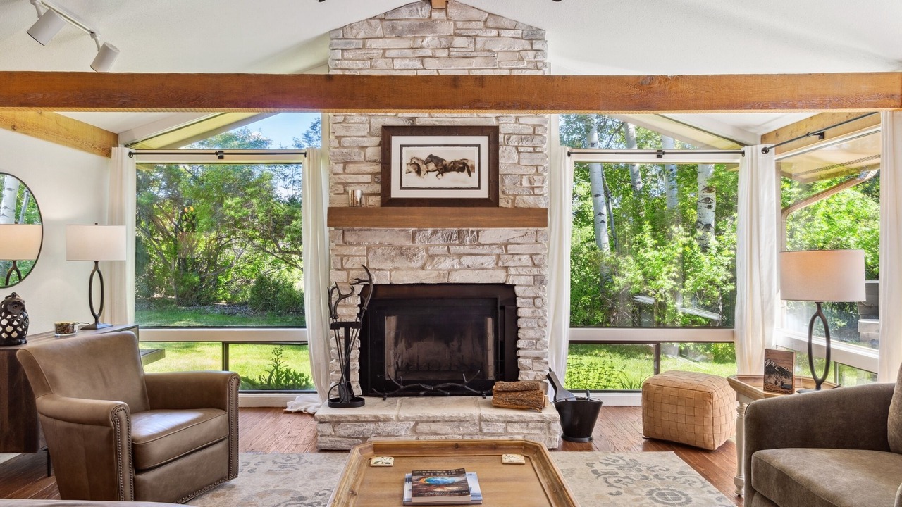 Photo of Livingroom in Jackson