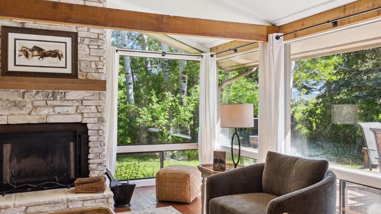 Photo of Livingroom in Jackson