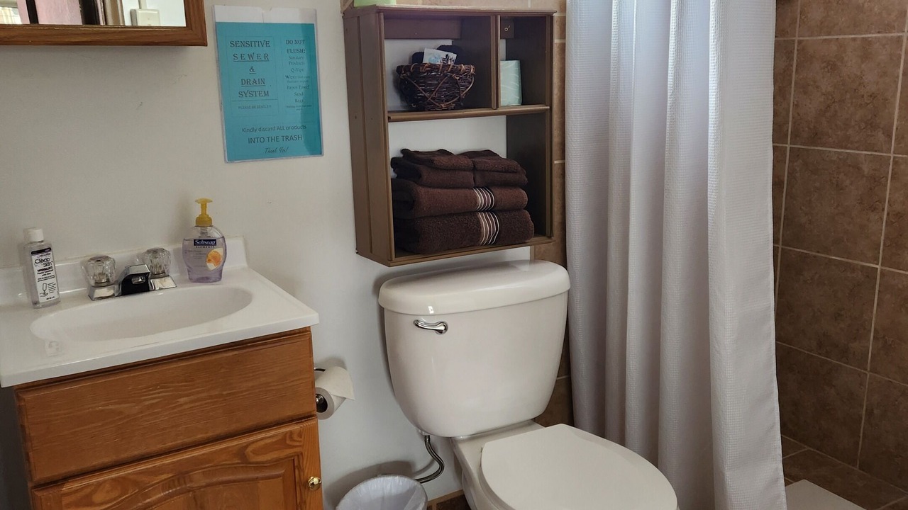 Photo of Bathroom in Escalante