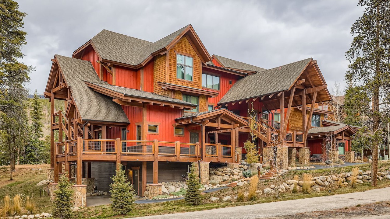 Photo of Outdoor in Lakeside Village