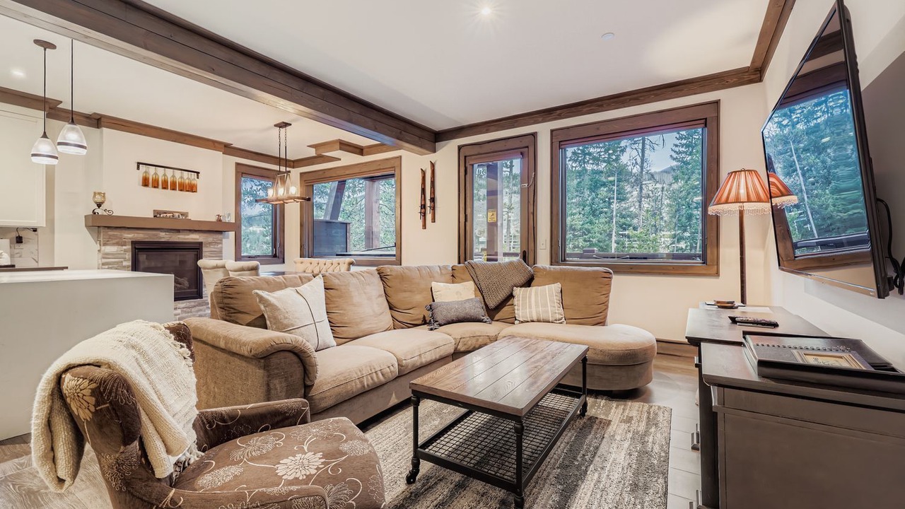 Photo of Bedroom in Lakeside Village