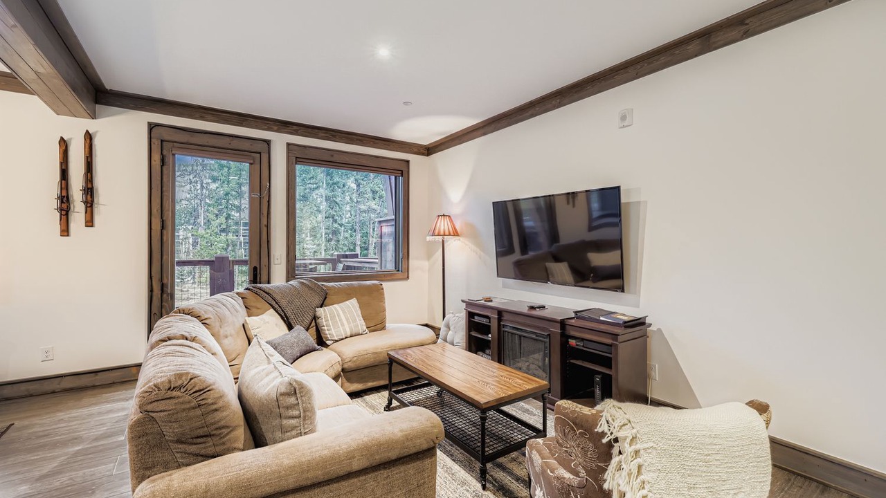 Photo of Bedroom in Lakeside Village