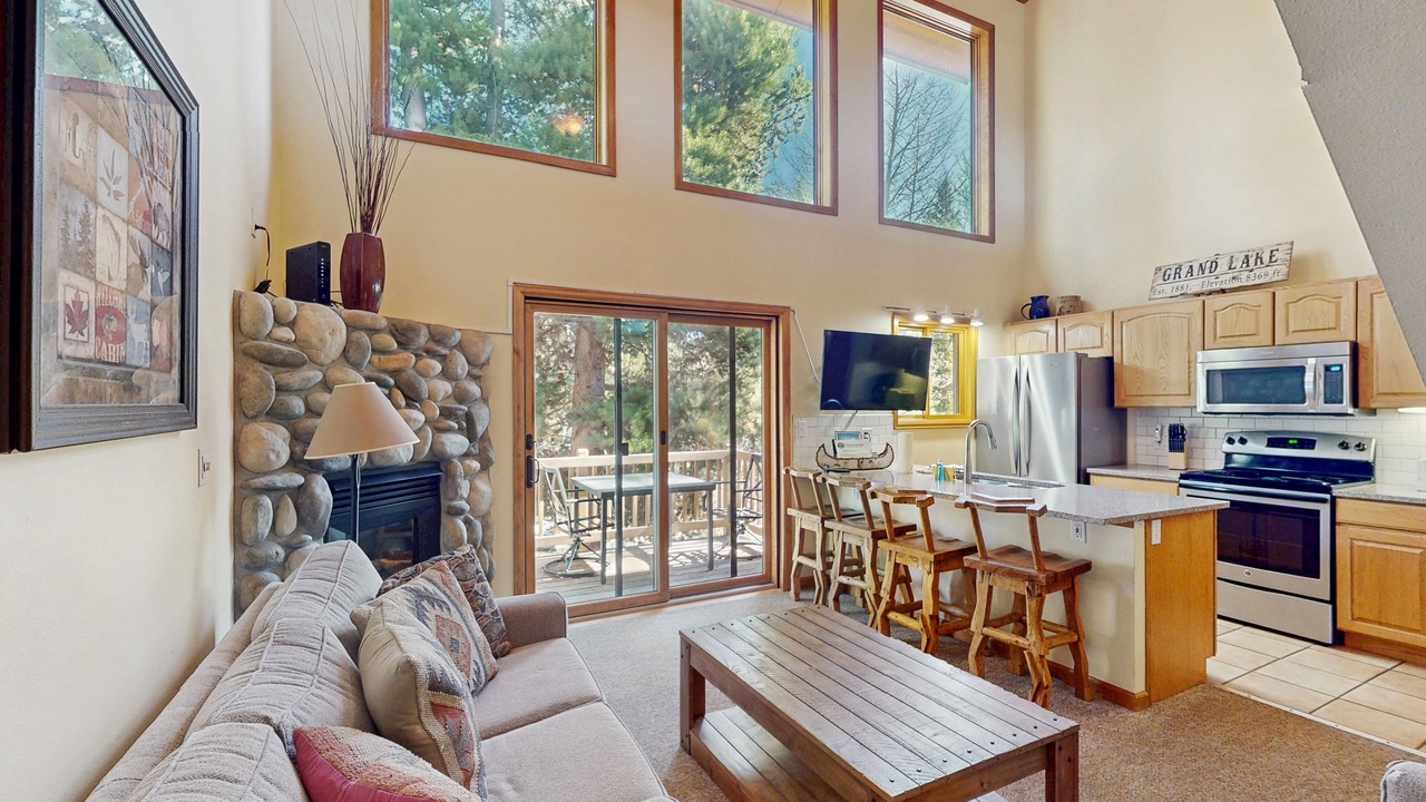 Photo of Livingroom in Grand Lake