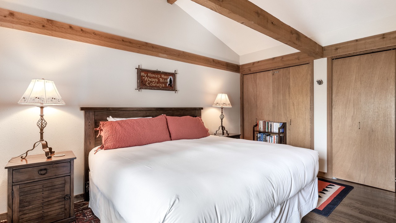 Photo of Bedroom in Jackson