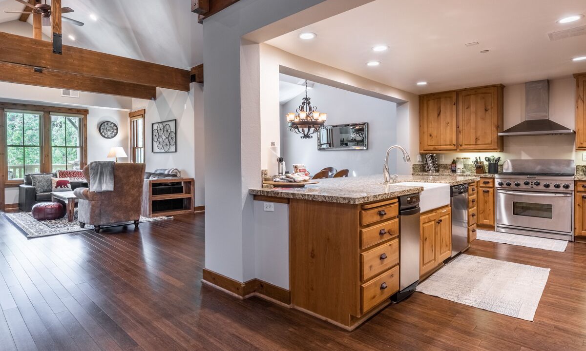 Photo of Kitchen in Mammoth Lakes