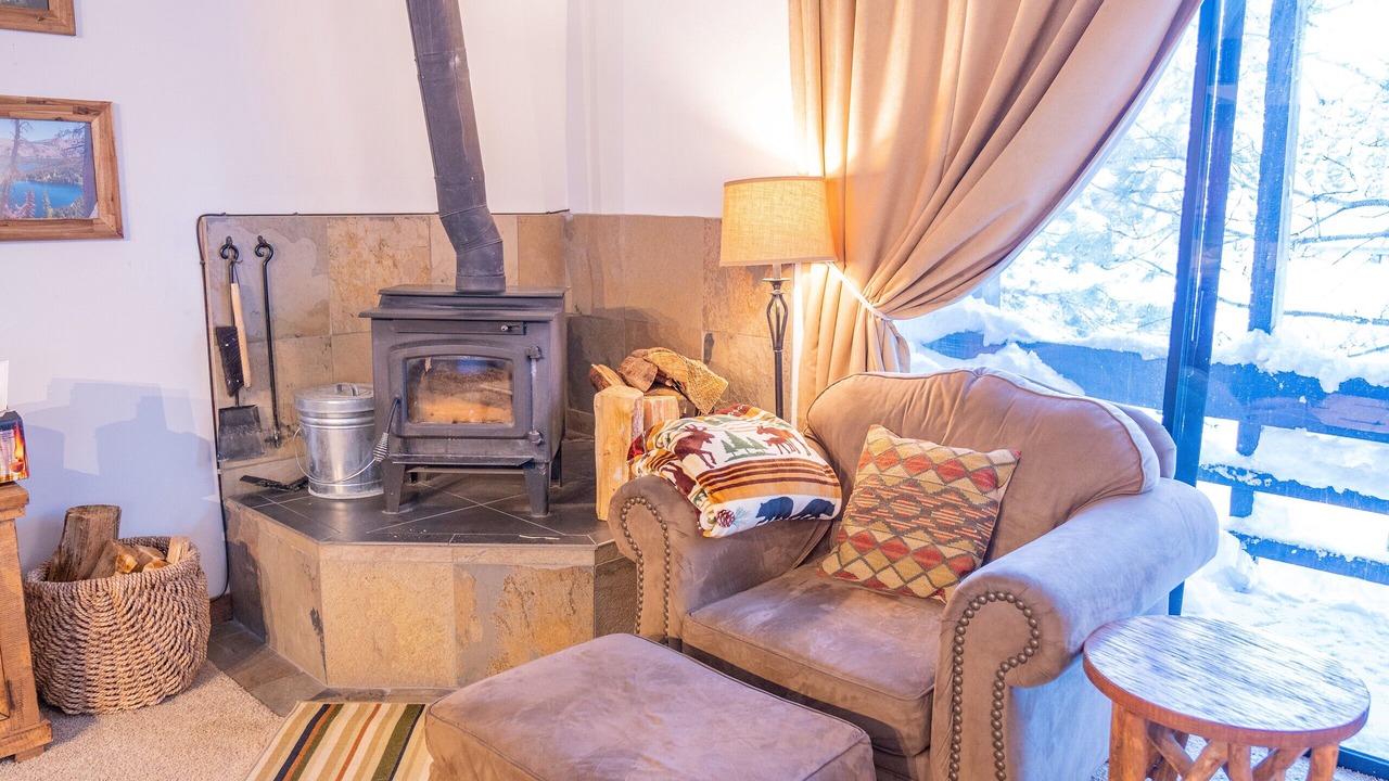 Photo of Livingroom in Mammoth Lakes