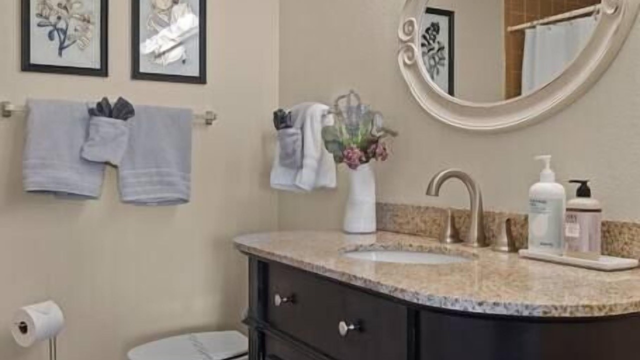 Photo of Bathroom in Skyline Bel Air Estates
