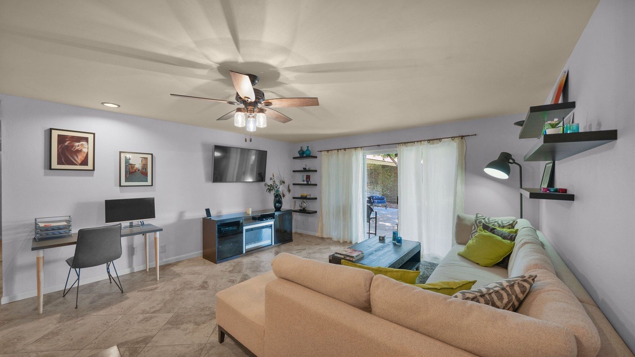 Photo of Livingroom in Arcadia Lite