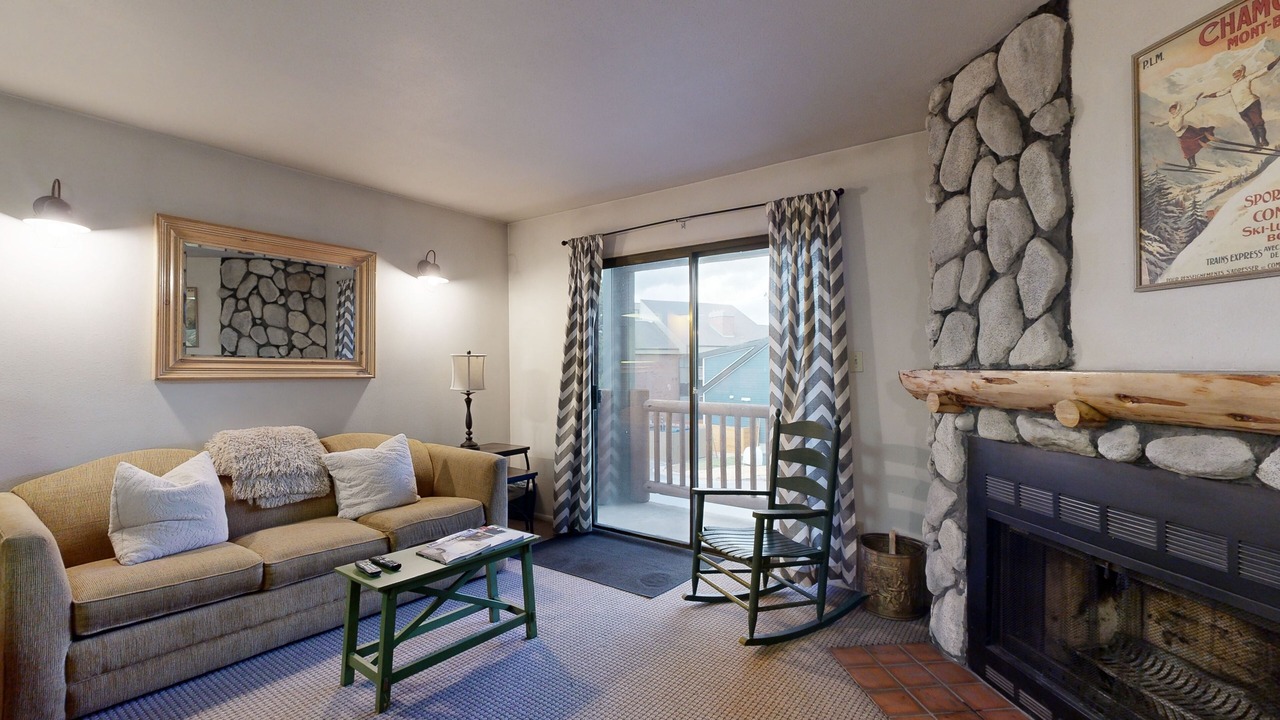Photo of Livingroom in North Park City