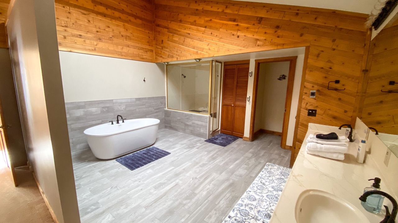 Photo of Bathroom in Pinedale