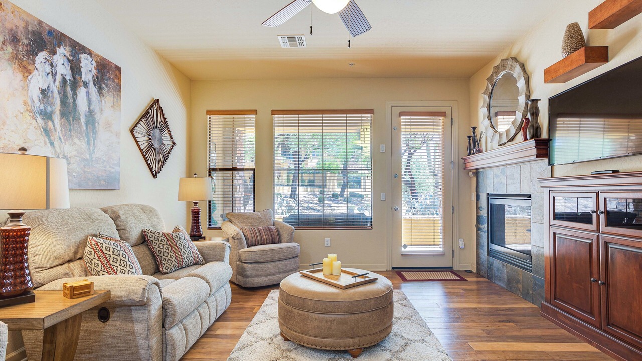Photo of Livingroom in Talon Retreat