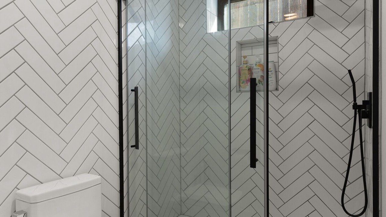 Photo of Bathroom in Gardiner