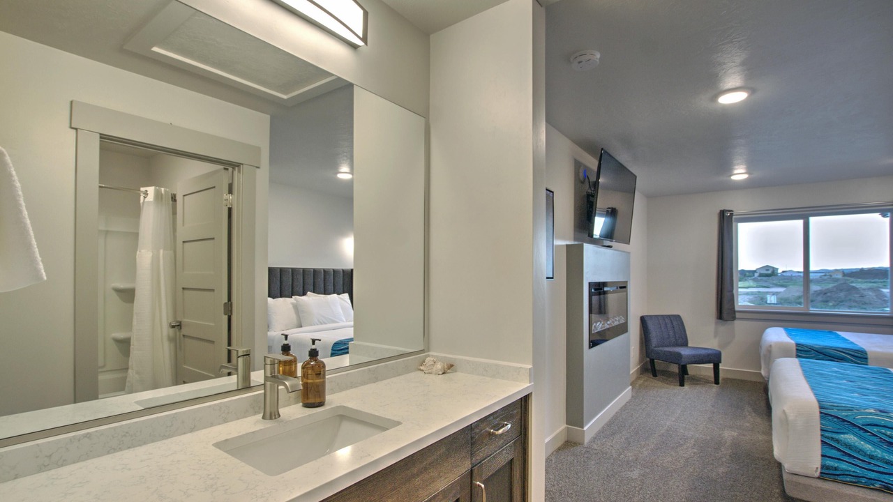 Photo of Bathroom in Garden City