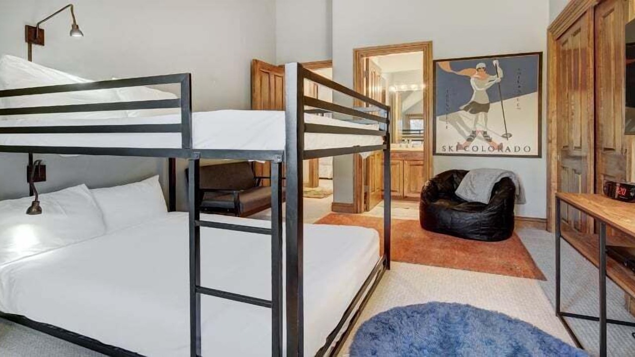 Photo of Bedroom in Edwards
