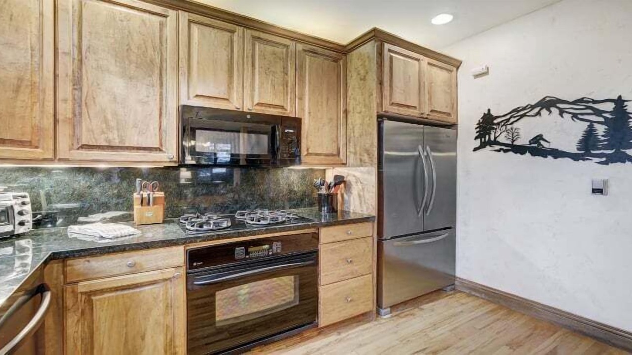 Photo of Kitchen in Edwards