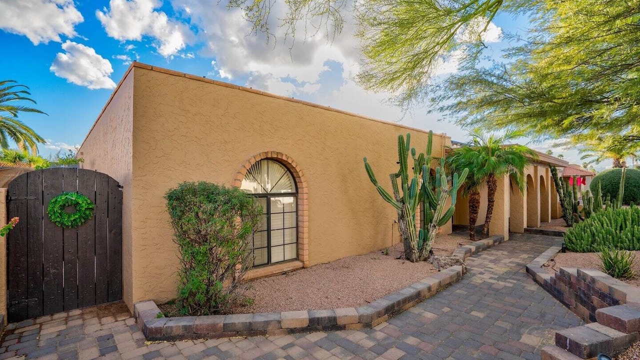 Photo of Outdoor in Raskin Estates