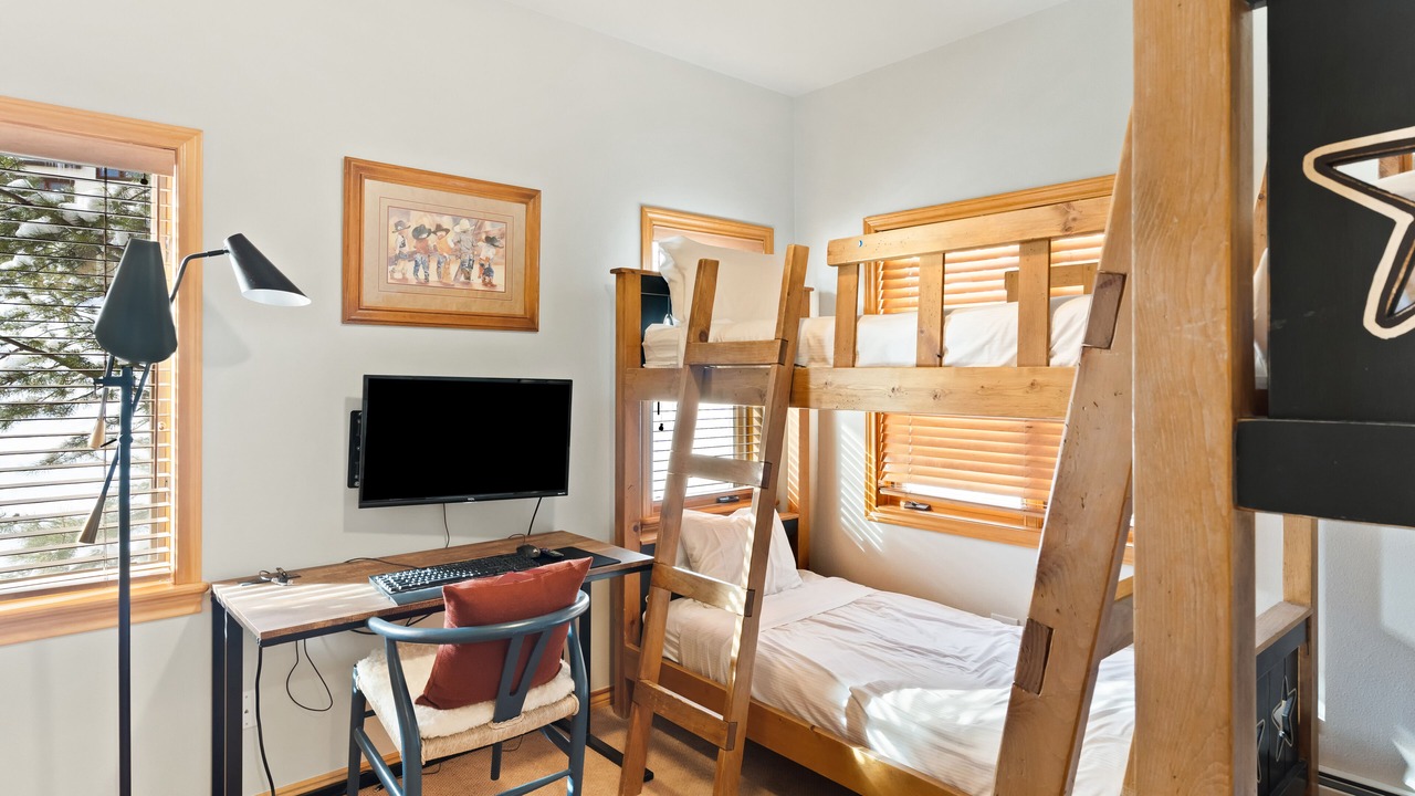 Photo of Bedroom in Steamboat Springs