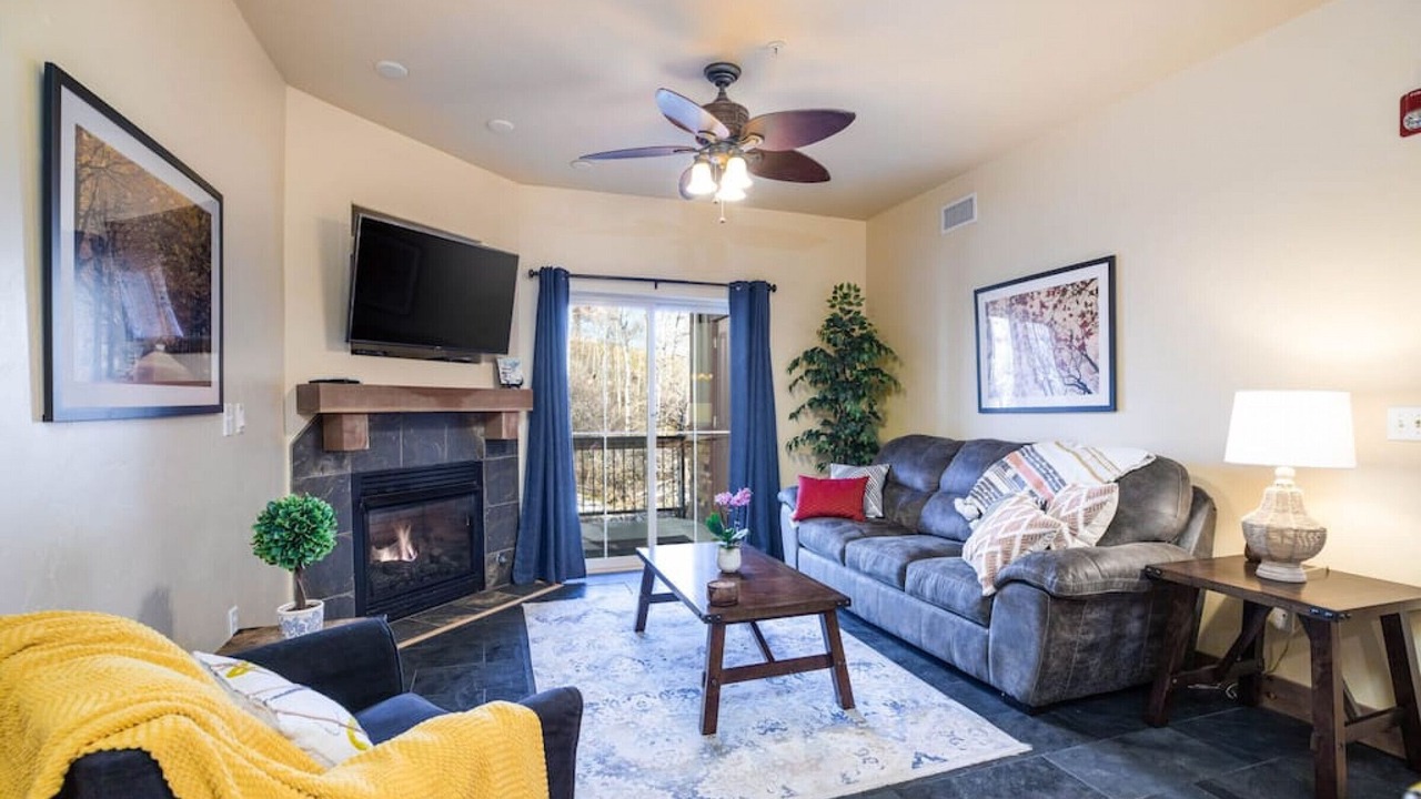 Photo of Livingroom in Bear Hollow Village