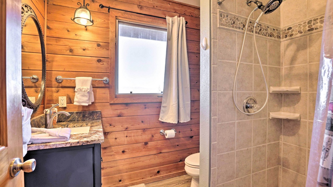 Photo of Bathroom in Silvercreek
