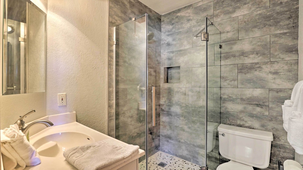 Photo of Bathroom in Silvercreek