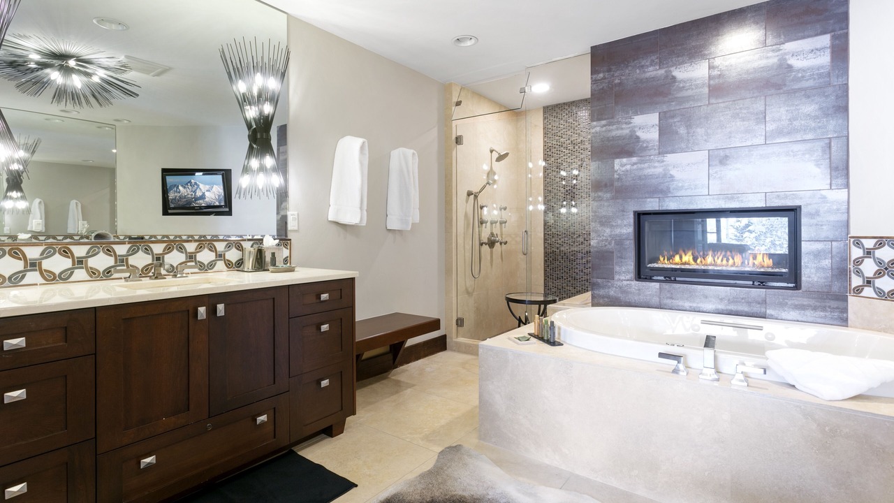 Photo of Livingroom in Empire Pass