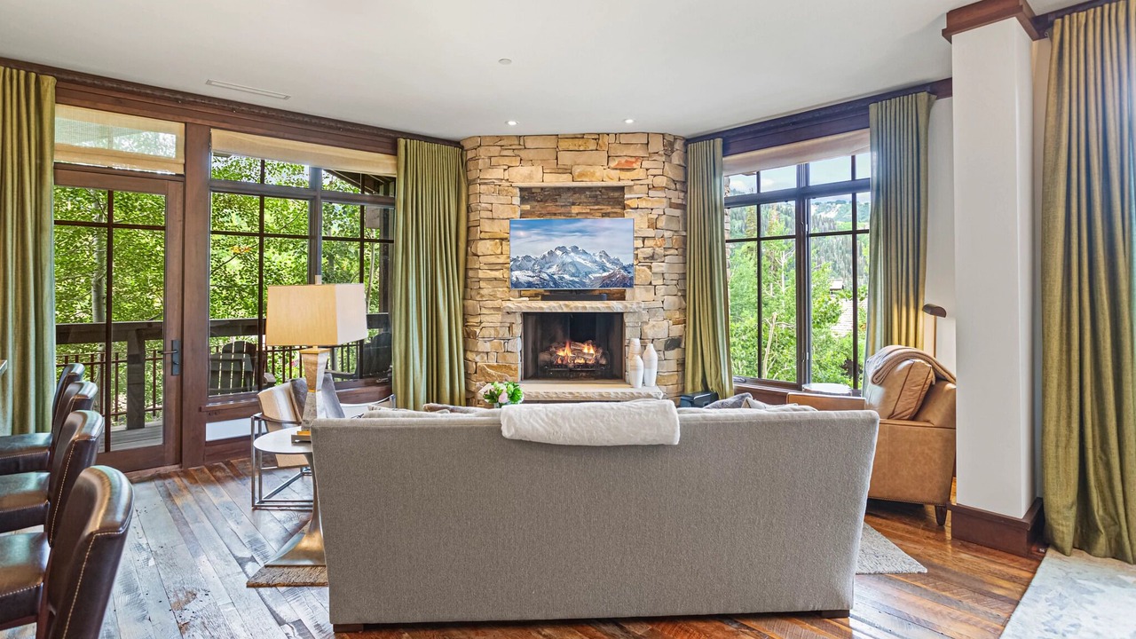 Photo of Livingroom in Empire Pass