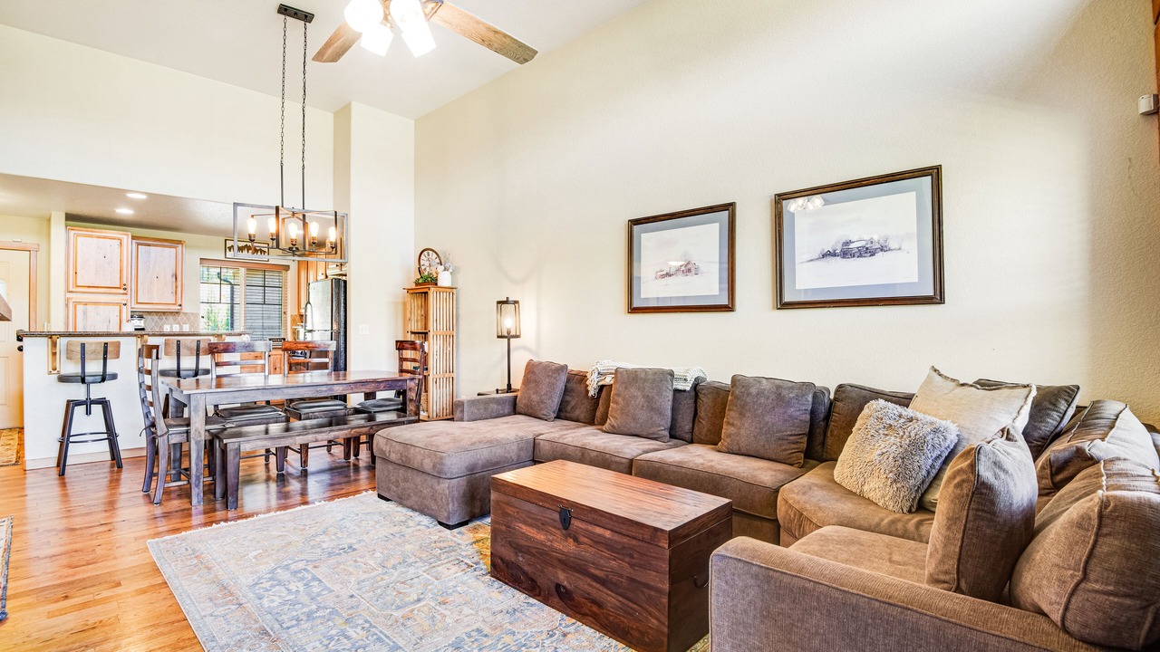 Photo of Livingroom in Rendezvous