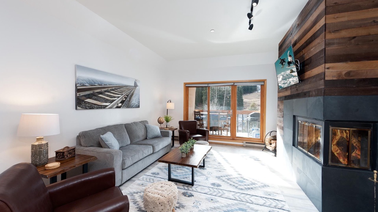 Photo of Livingroom in Purgatory