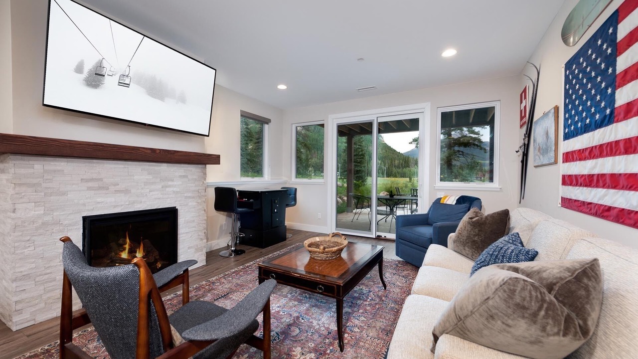 Photo of Livingroom in Purgatory