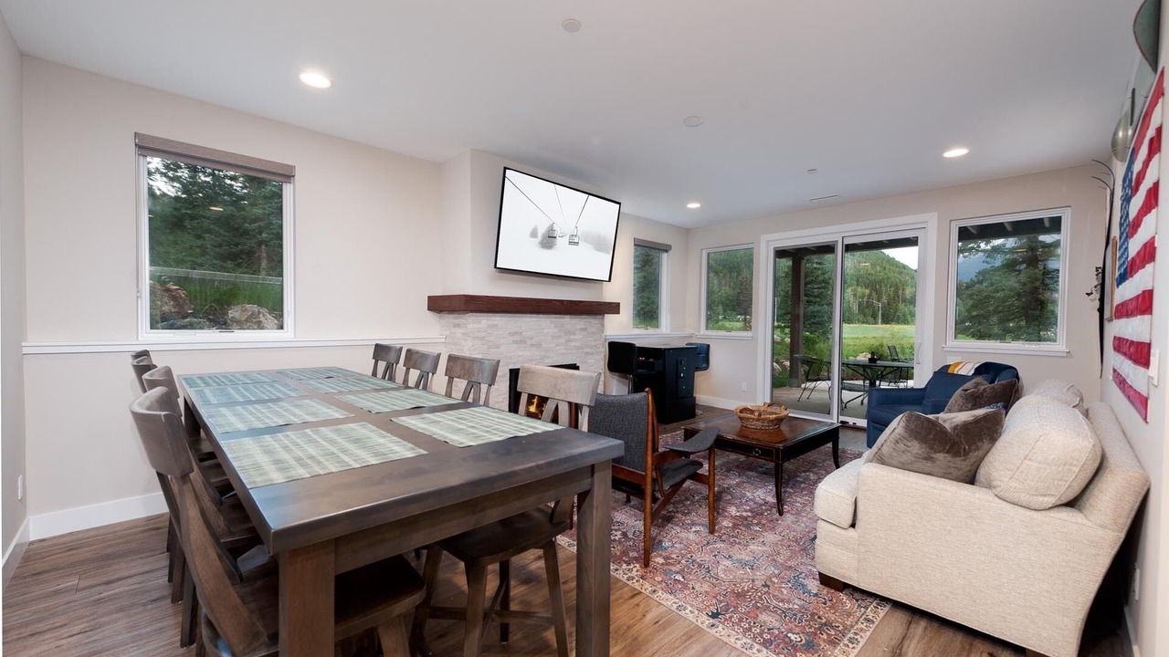 Photo of Livingroom in Purgatory