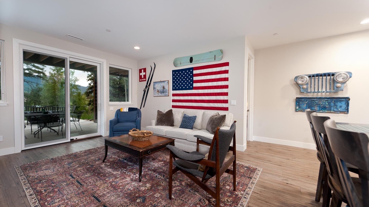 Photo of Livingroom in Purgatory
