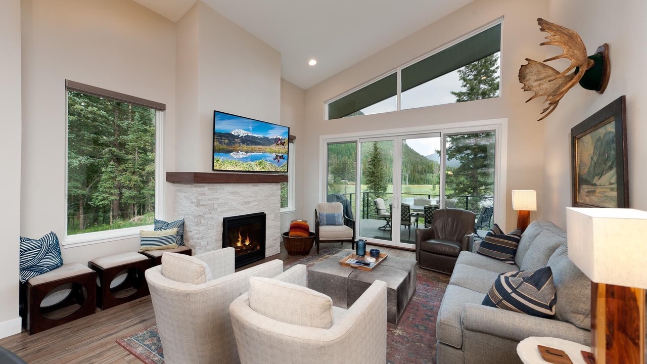 Photo of Livingroom in Purgatory