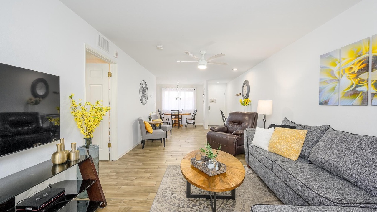 Photo of Bedroom in Paradise Valley Village