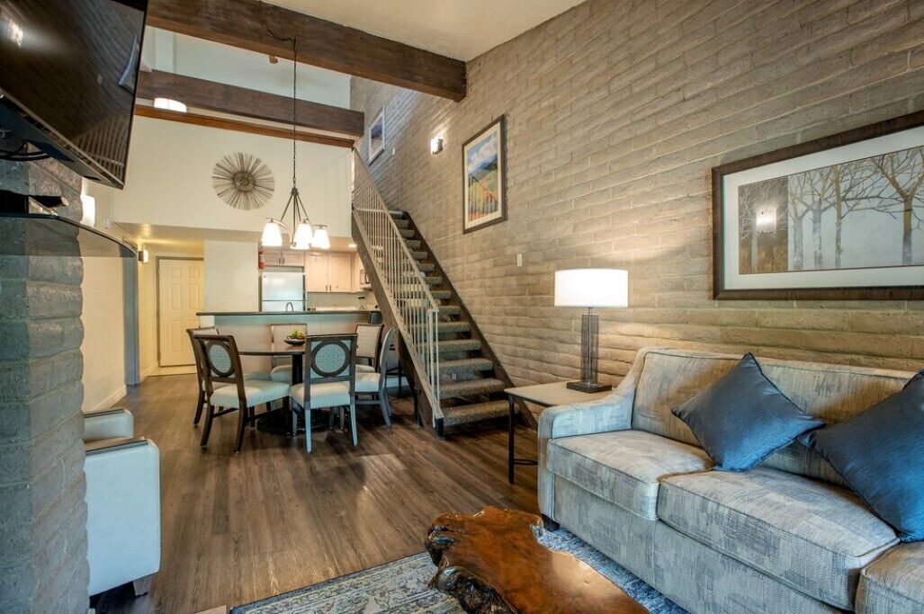 Photo of Livingroom in Vail