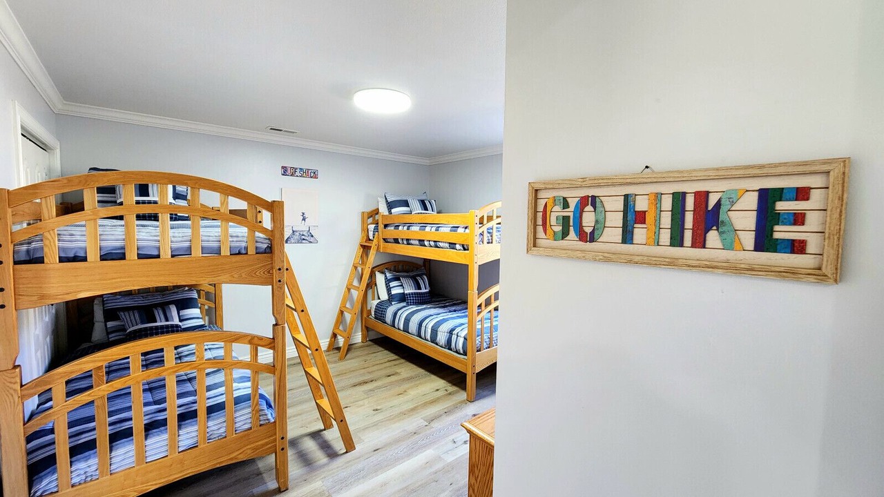 Photo of Bedroom in Harbor Village