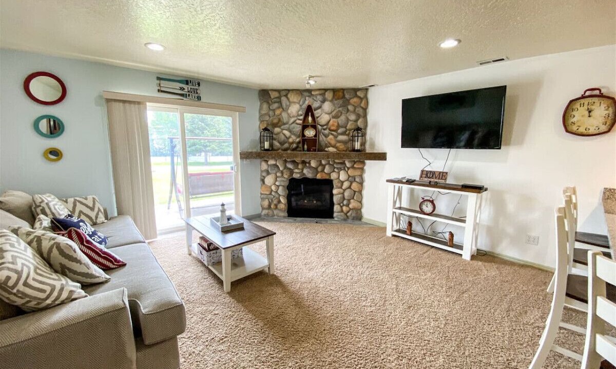 Photo of Bedroom in Harbor Village