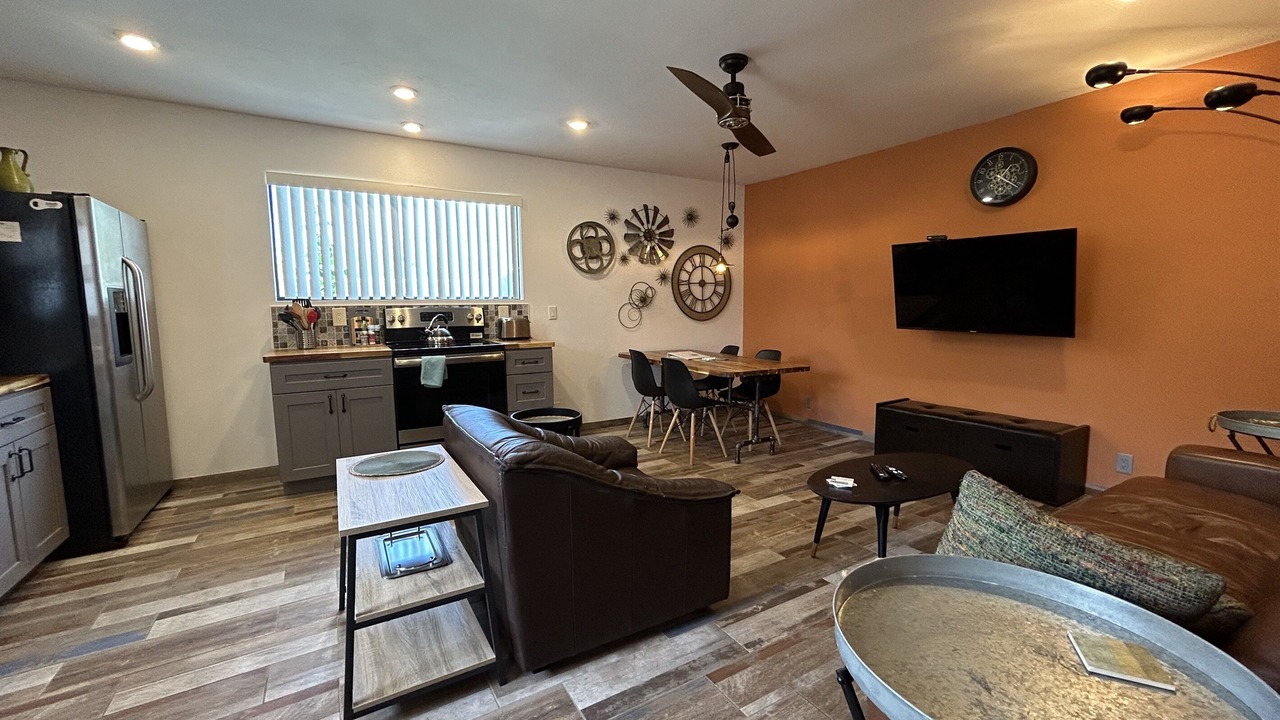 Photo of Livingroom in Limberlost