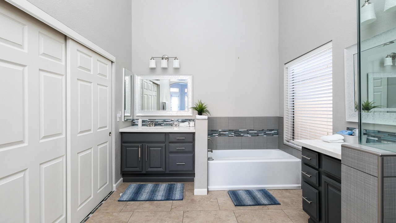 Photo of Bathroom in Paradise Park Vista