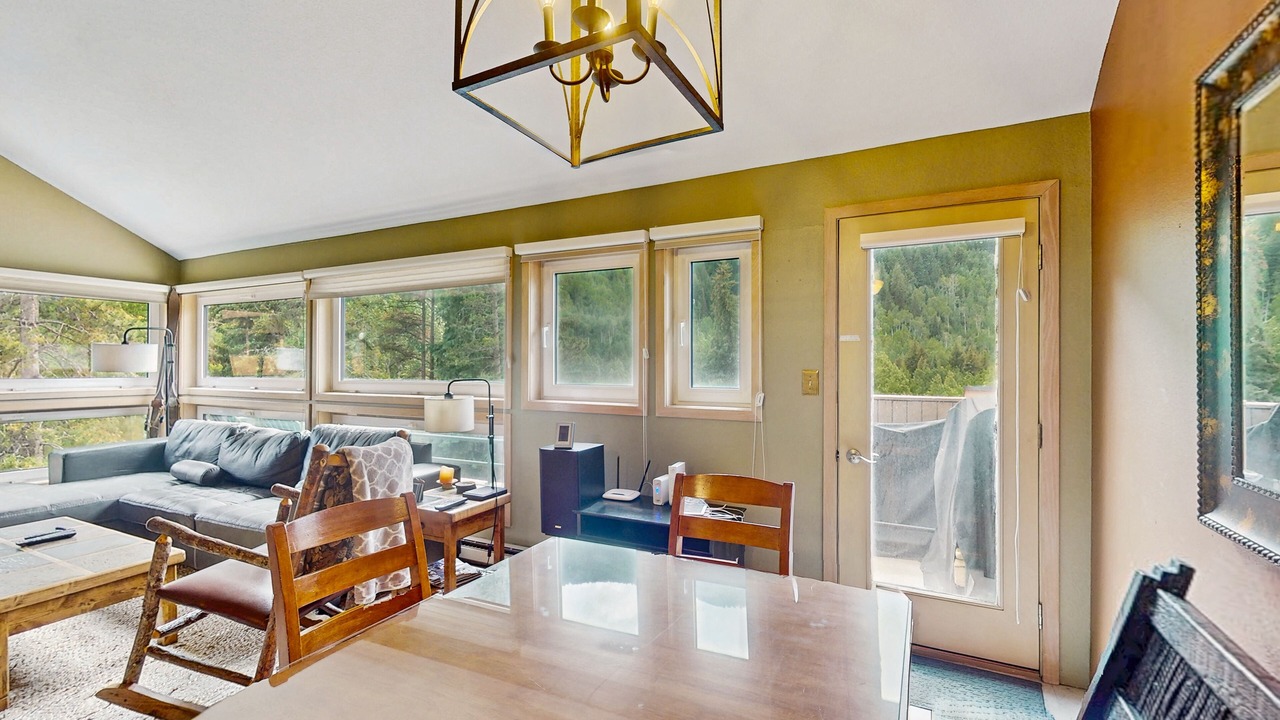 Photo of Livingroom in Vail