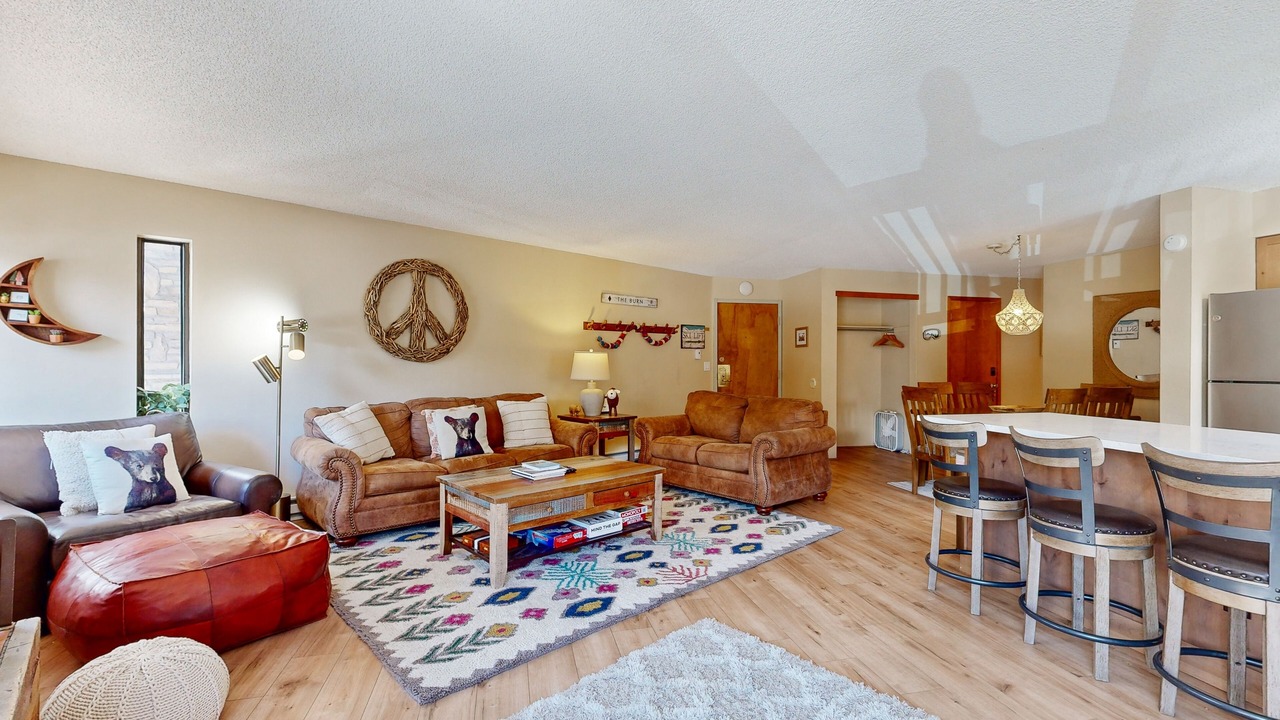 Photo of Livingroom in Four O'Clock