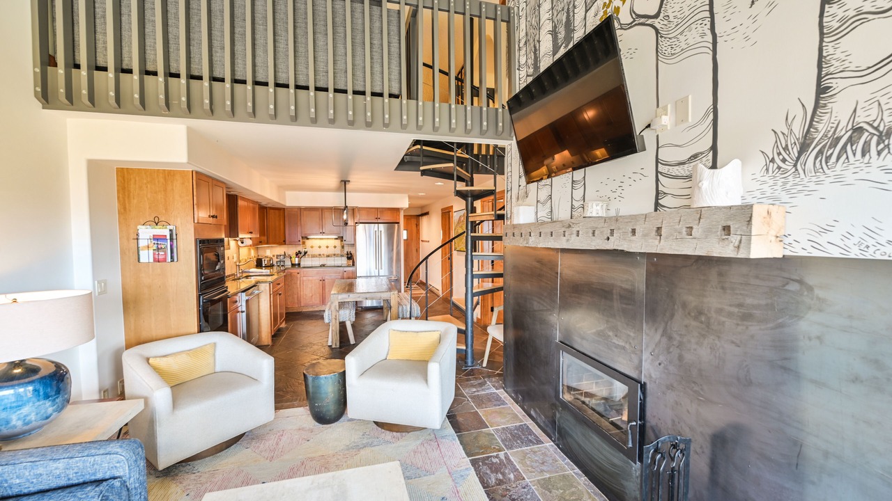 Photo of Livingroom in Mount Crested Butte
