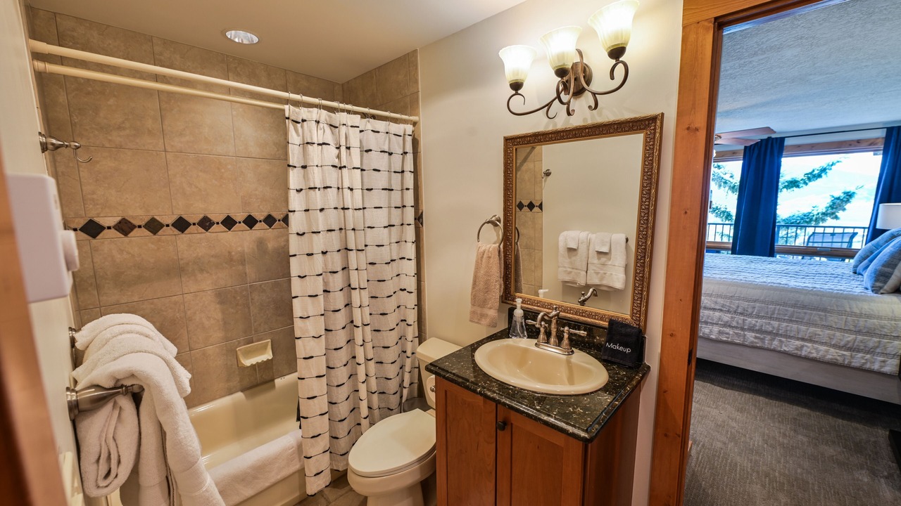 Photo of Bathroom in Mount Crested Butte