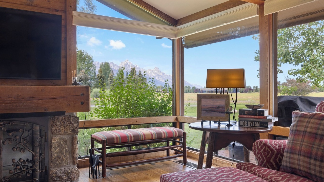 Photo of Livingroom in Jackson