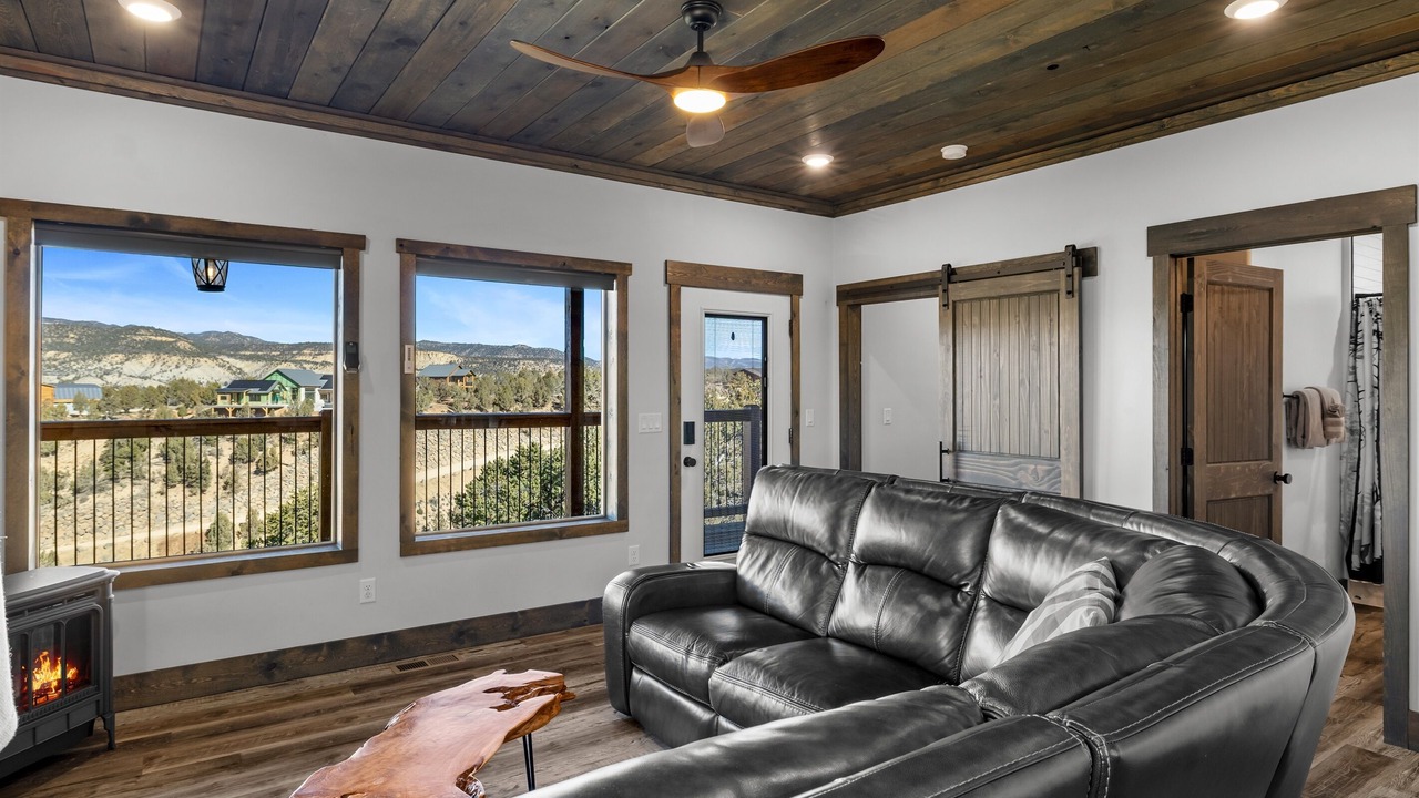 Photo of Livingroom in Orderville