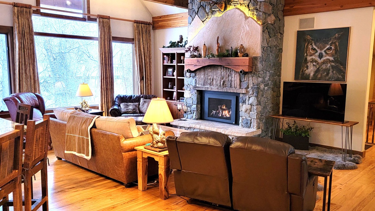 Photo of Bedroom in Eagle