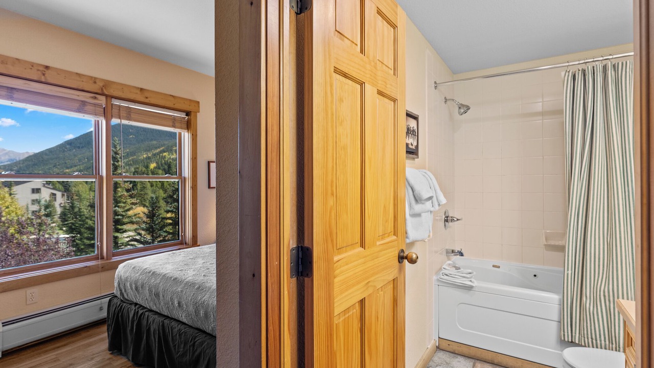 Photo of Bathroom in Mountain House