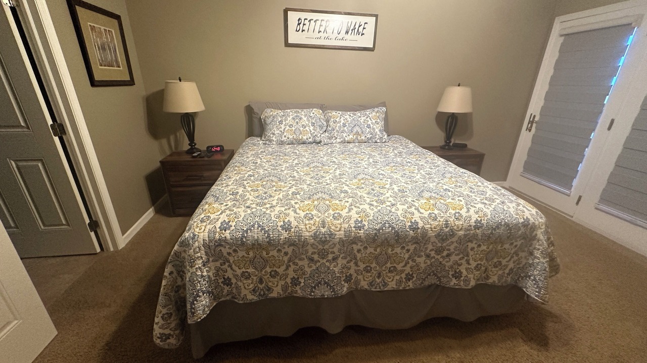 Photo of Bedroom in Spirit Lake