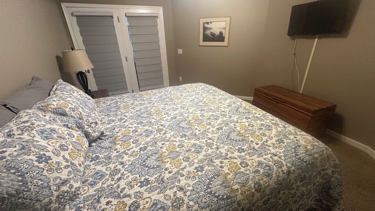 Photo of Bedroom in Spirit Lake