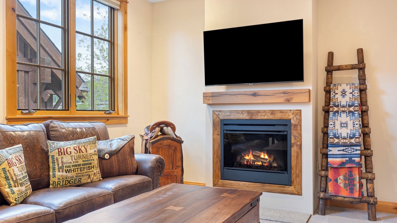 Photo of Livingroom in Big Sky