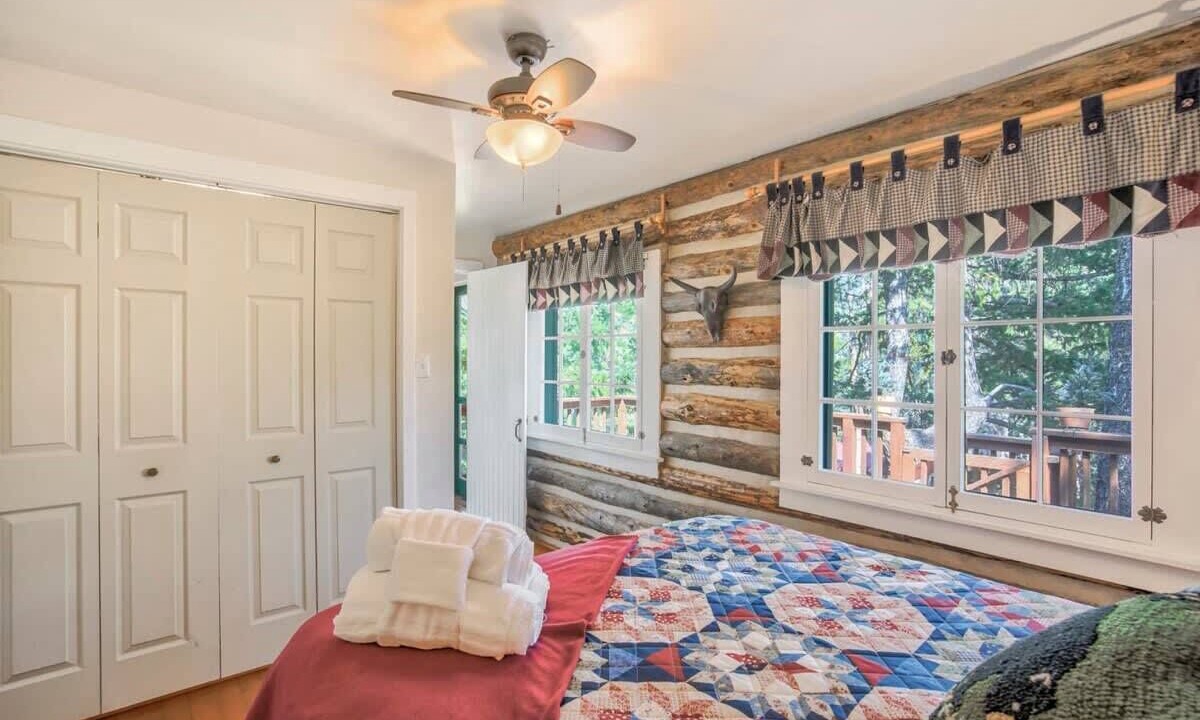 Photo of Bedroom in Cascade-Chipita Park